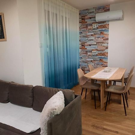 Lux Advent Apartment Суботица Экстерьер фото