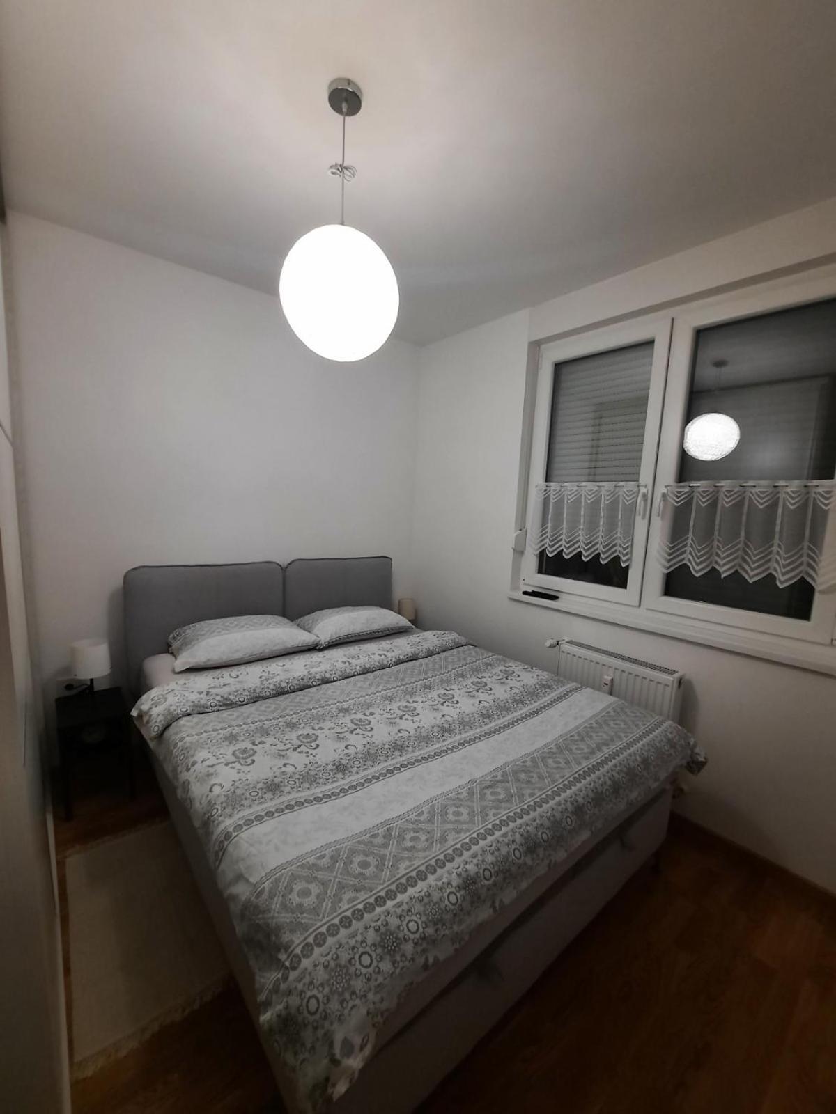 Lux Advent Apartment Суботица Экстерьер фото