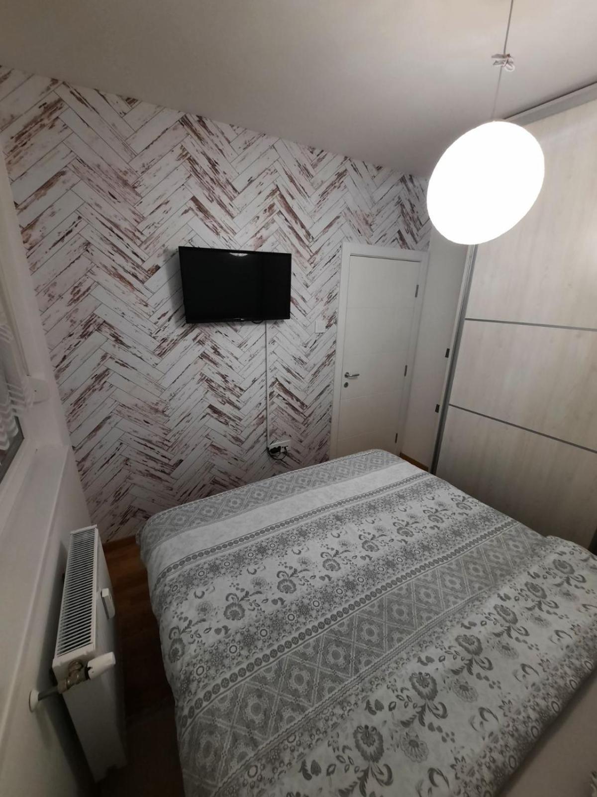 Lux Advent Apartment Суботица Экстерьер фото